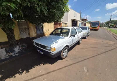  volkswagen, modelo parati cl, motor 1.8, cor branca, gasolina.