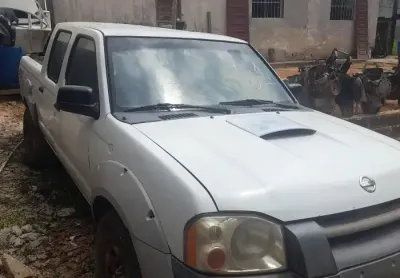NISSAN FRONTIER 4X4 XE 2003    MACAPA-AP  Ano/Mod: 2002/2003  Cor: Branco