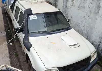 MITSUBISHI L200 4X4 GL 2009    PORTO VELHO-RO  Ano/Mod: 2009/2009  Cor: Branco