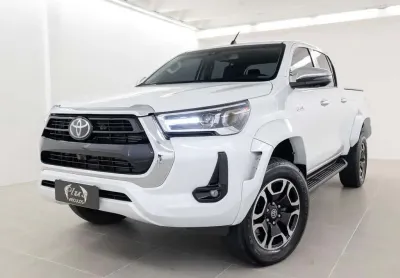 Toyota hilux 2.8 turbo diesel cd srx plus 4x4  - branca - 2023/2024