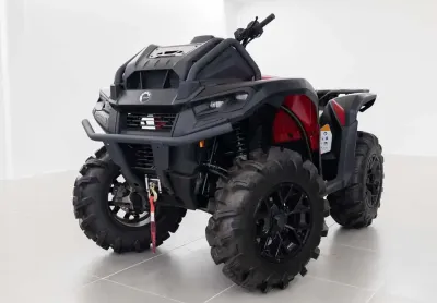 Quadriciclo can-am outlander xmr 700 4x4 - vermelha - 2024/2025