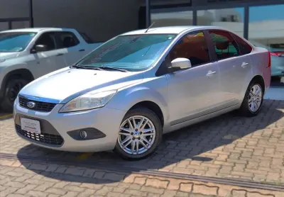 Ford focus 2.0 glx sedan 16v flex 4p automático