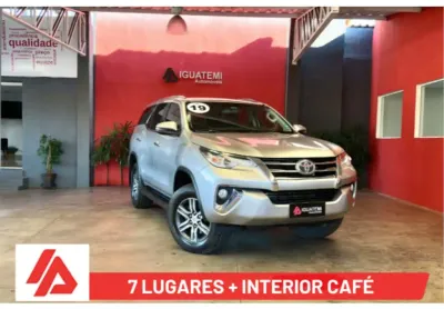 Toyota hilux sw4 2019 2.7 srv 7 lugares 4x2 16v flex 4p automático