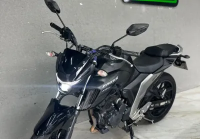 ️ yamaha 250 fz25 ️ano 2023 ️manual do proprietário  ️chave reseva  ️apenas 9.000 km ️toda revisada 