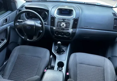 Ranger xls 2.5 flex cabine dupla 2014      ·caminhonete· financia 100%  passo no crédito até 24x  di