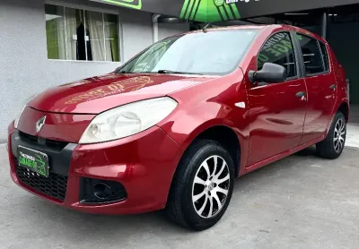 Renault sandero authentique 1.0 ️ano 2013 ️rodas de liga leve ️ar quente e frio  ️pneus em ótimo est