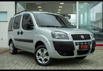 Fiat doblo essence 1.8 flex 16v 5p  - prata - 2019/2020
