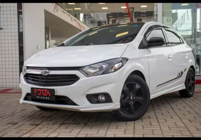Chevrolet onix hatch effect 1.4 8v f.power 5p mec.  - branca - 2018/2019