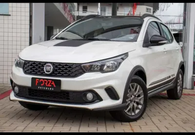 Fiat Argo TREKKING 1.3 8V Flex  - Branca - 2019/2020