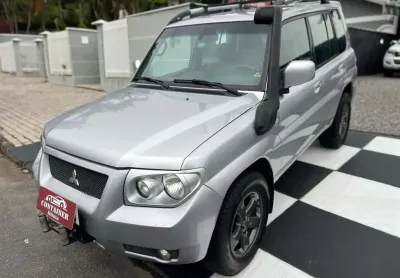 Mitsubishi pajero pajero 2.0 tr4   flex  4x4 aut. 16v