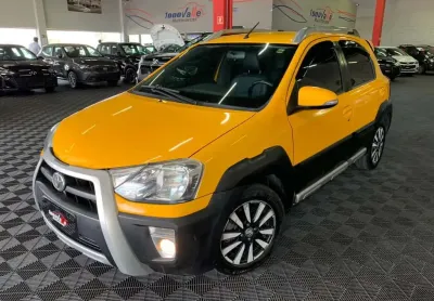TOYOTA ETIOS CROSS 1.5 Flex 16V 5p Mec.