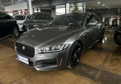 Jaguar xe 2.0 16v ingenium p250 gasolina r-sport 4p automático - cinza - 2017/2018