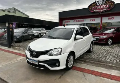 Toyota etios xs 1.5 flex 16v 5p mec.