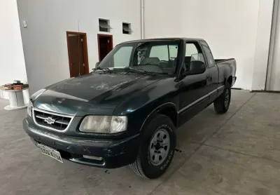 Chevrolet s10 pick-up luxe 4.3 v6 ce