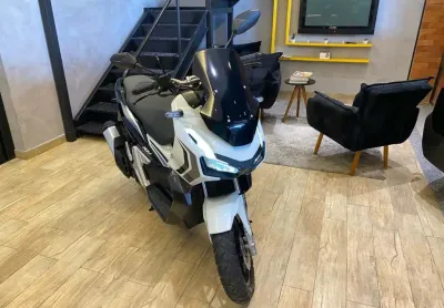Honda adv 150 2021