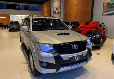 Toyota hilux sw4 2013 3.0 srv 4x4 16v turbo intercooler diesel 4p automático