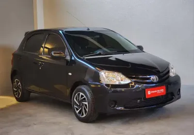 Toyota etios hb xs 2013