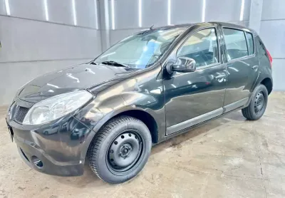 Renault sandero expression hi-flex 1.6 8v 5p  - preta - 2010/2011