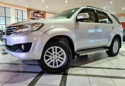 Toyota hilux sw4 4x2sr 2014