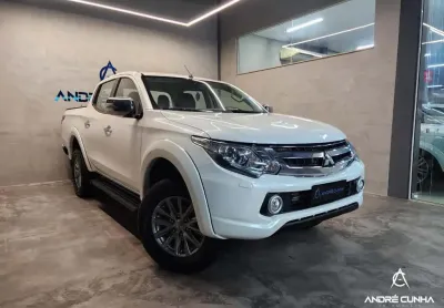 Mitsubishi l200 triton sport hpe-s 2.4 cd dies. aut  - branca - 2018/2019