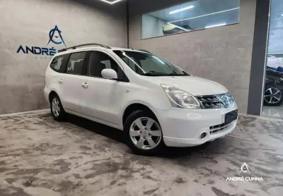 Nissan Livina GRAND SL 1.8 16V Flex Fuel Aut.  - Branca - 2011/2012