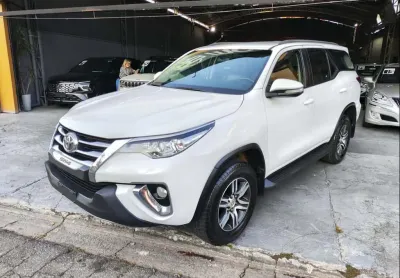Toyota hilux flex automático