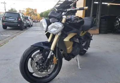 Triumph street gasolina manual