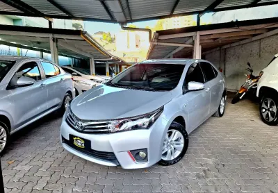 Carro extremamente bem cuidado!