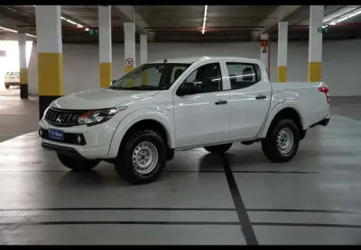 Mitsubishi l200 outdoor tri. outd. glx 2.4 cd 4x4 die. mec.
