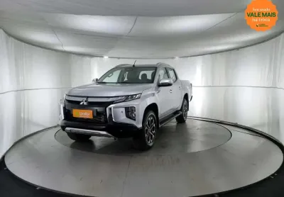 Mitsubishi l200 triton 2023 2.4 16v turbo diesel sport hpe-s cd 4p 4x4 automático
