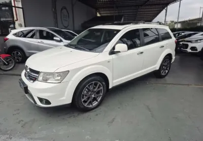 Journey rt 3.6 v6 automática 7 lugares 2015