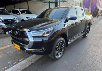 Toyota hilux 2.8 d-4d turbo diesel cd srx 4x4 automático