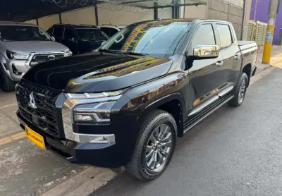 Mitsubishi triton 2.4 biturbo diesel cd hpe 4x4 automático