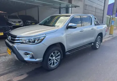 Toyota hilux 2.8 srx 4x4 cd 16v diesel 4p automático