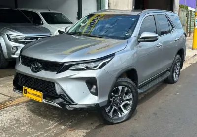 Toyota hilux sw4 2.8 d-4d turbo diesel srx platinum 7l 4x4 automático