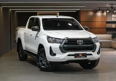Toyota hilux 2.8 turbo diesel sr cd 4x4 2024