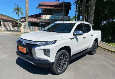 Mitsubishi l200 triton mitsubishi mmc/triton sport hpe s - branca - 2024/2025