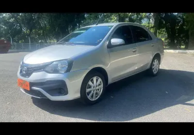 Toyota Etios SD XPLUS AT - Prata - 2019/2020