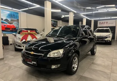 Classic ls 1.0 ar condicionado e direcao hidráulica! muito bem conservado 