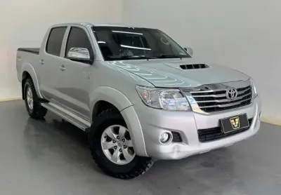 Toyota hilux srv cd 4x4 automático 2014