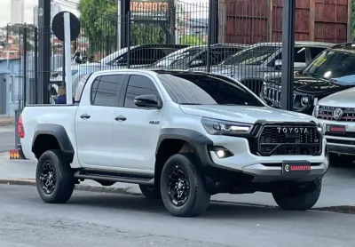 Toyota hilux cd gr-s 4x4 2.8 tdi dies. aut.