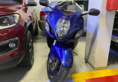 Suzuki gsx 1300-r hayabusa 