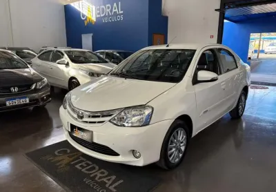Toyota etios 1.5 sd xls 2015
