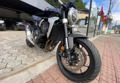 Honda cb 1000 r - preta - 2020/2020