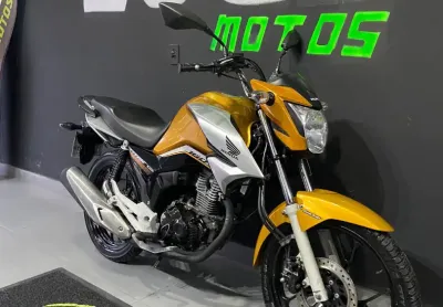 Honda titan 160 cc   •único dono•