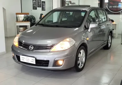 Nissan tiida 1.8 automatico