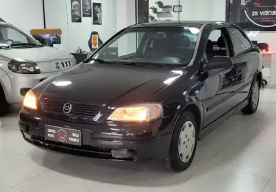 Astra 1.8 ano 2001  8v