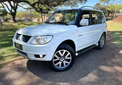 Mitsubishi pajero tr4 flex hp 2015