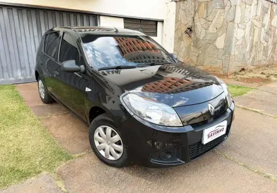 Renault sandero 2014 1.0 authentique 16v flex 4p manual