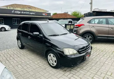 GM - Chevrolet Corsa Hatchback 1.0 MPFI 8V 71cv 5p 2004 Gasolina